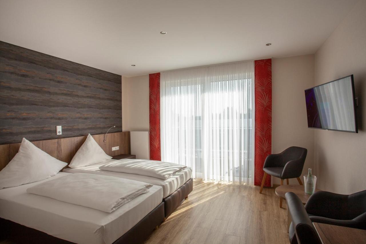 Отель Haus Hubertus Winterspelt Экстерьер фото
